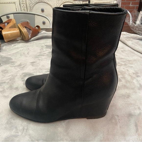 Vince Michela Wedge Leather Ankle Boot Size 9 Black - Picture 4 of 10